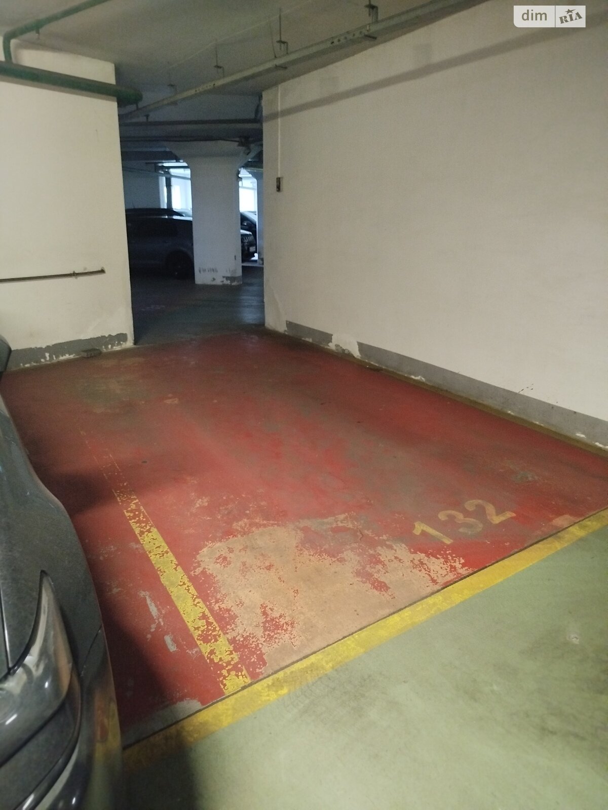 Место в подземном паркинге под легковое авто в Киеве, площадь 13.7 кв.м. фото 1 Место в подземном паркинге под легковое авто в Киеве, площадь 13.7 кв.м. фото 1