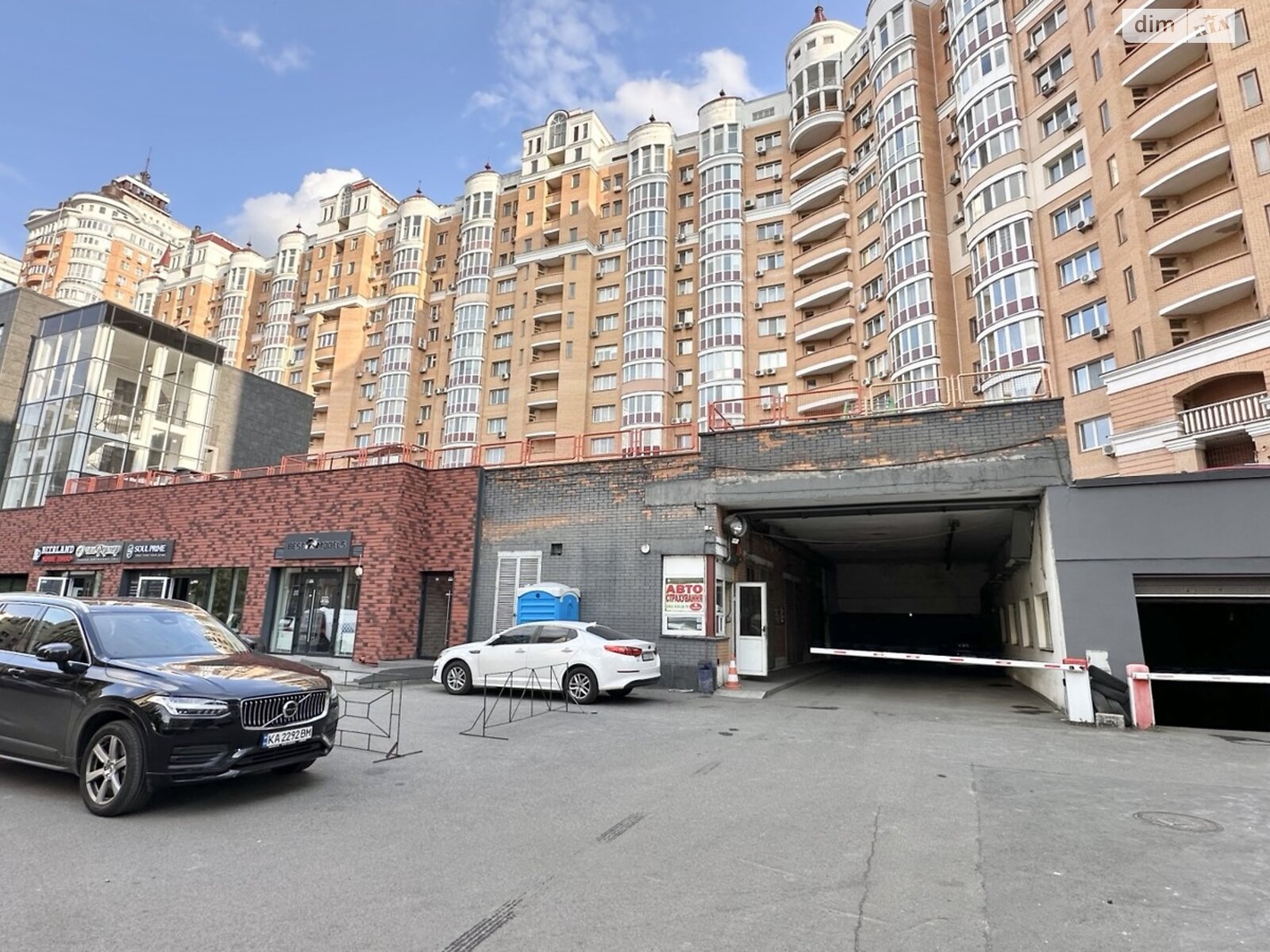 Місце в підземному паркінгу під легкове авто в Києві, площа 22.1 кв.м. фото 1 Місце в підземному паркінгу під легкове авто в Києві, площа 22.1 кв.м. фото 1