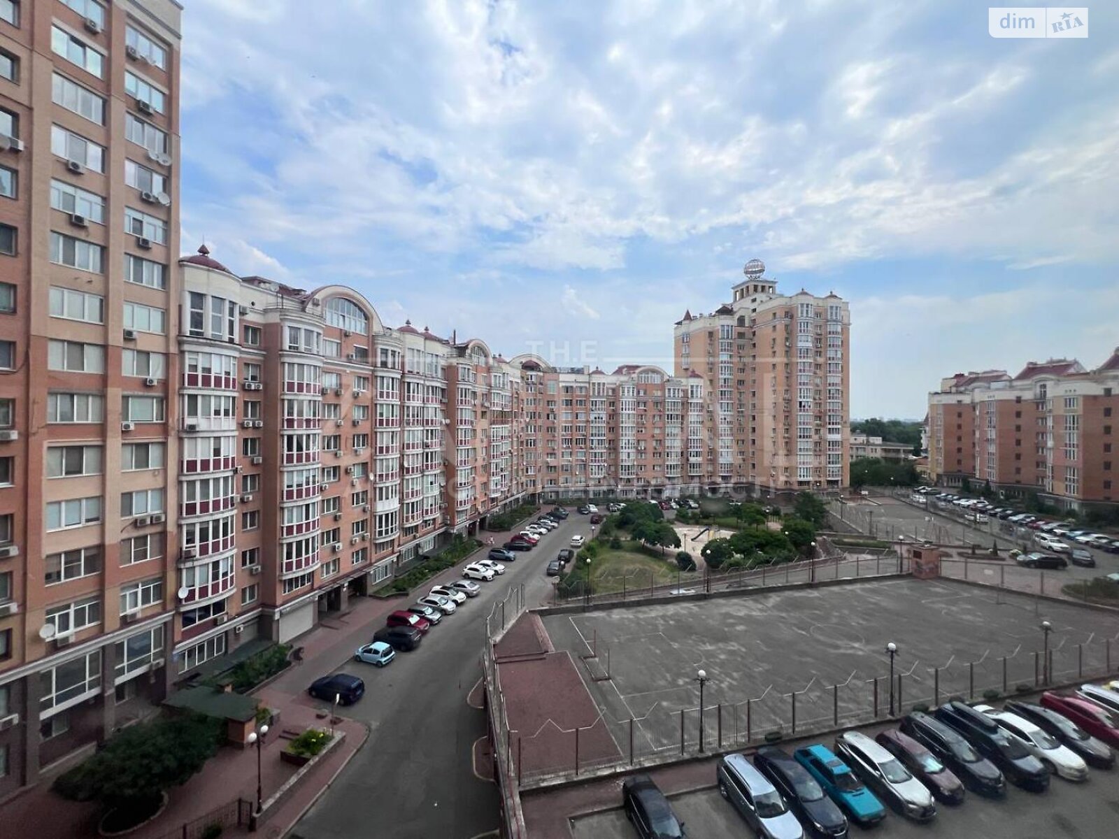 Місце в підземному паркінгу під легкове авто в Києві, площа 21.6 кв.м. фото 1 Місце в підземному паркінгу під легкове авто в Києві, площа 21.6 кв.м. фото 1