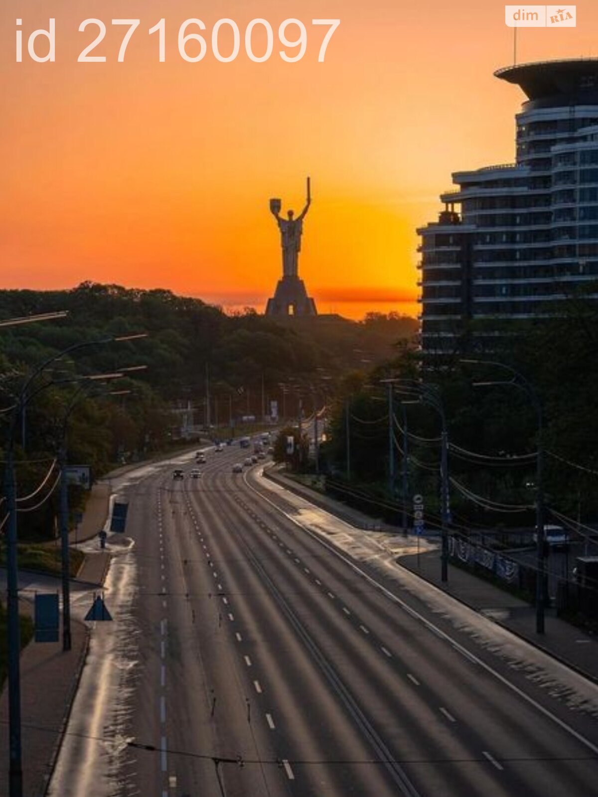 Место в подземном паркинге под легковое авто в Киеве, площадь 15 кв.м. фото 1