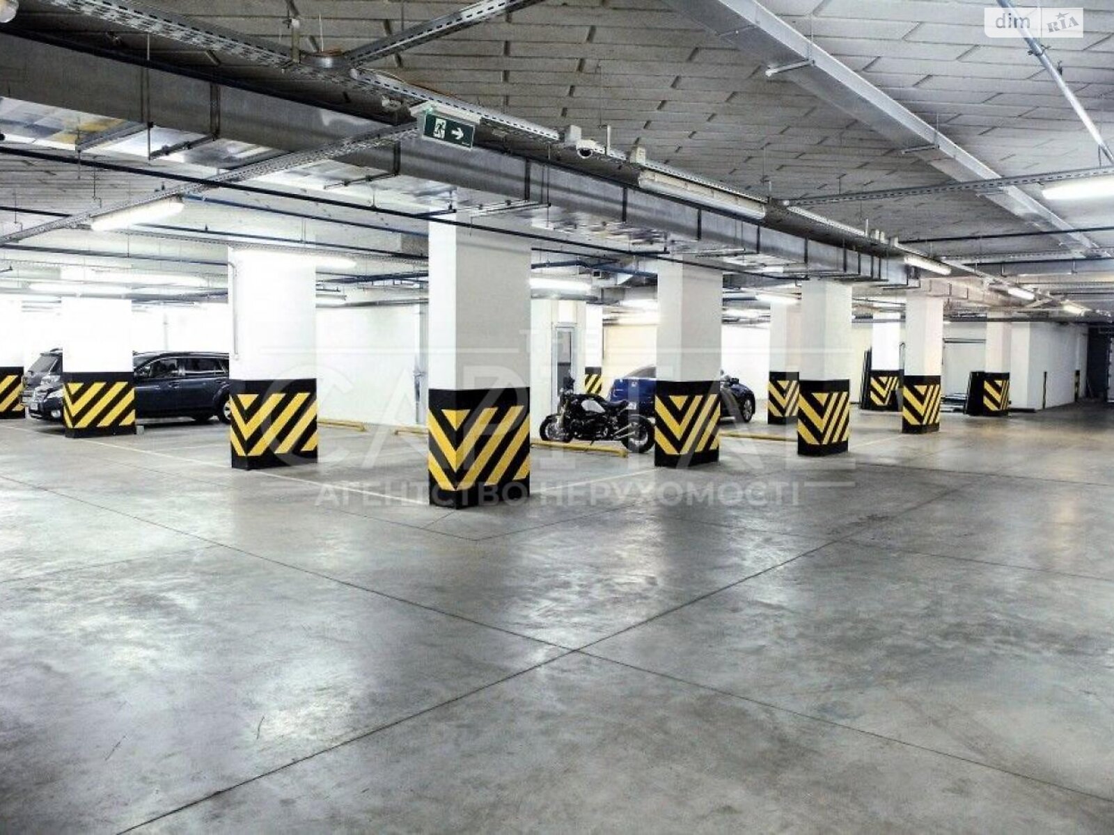 Місце в підземному паркінгу під легкове авто в Києві, площа 10 кв.м. фото 1