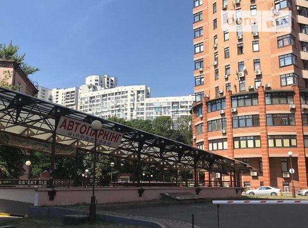 Место в подземном паркинге универсальный в Киеве, площадь 18 кв.м. фото 1 Место в подземном паркинге универсальный в Киеве, площадь 18 кв.м. фото 1