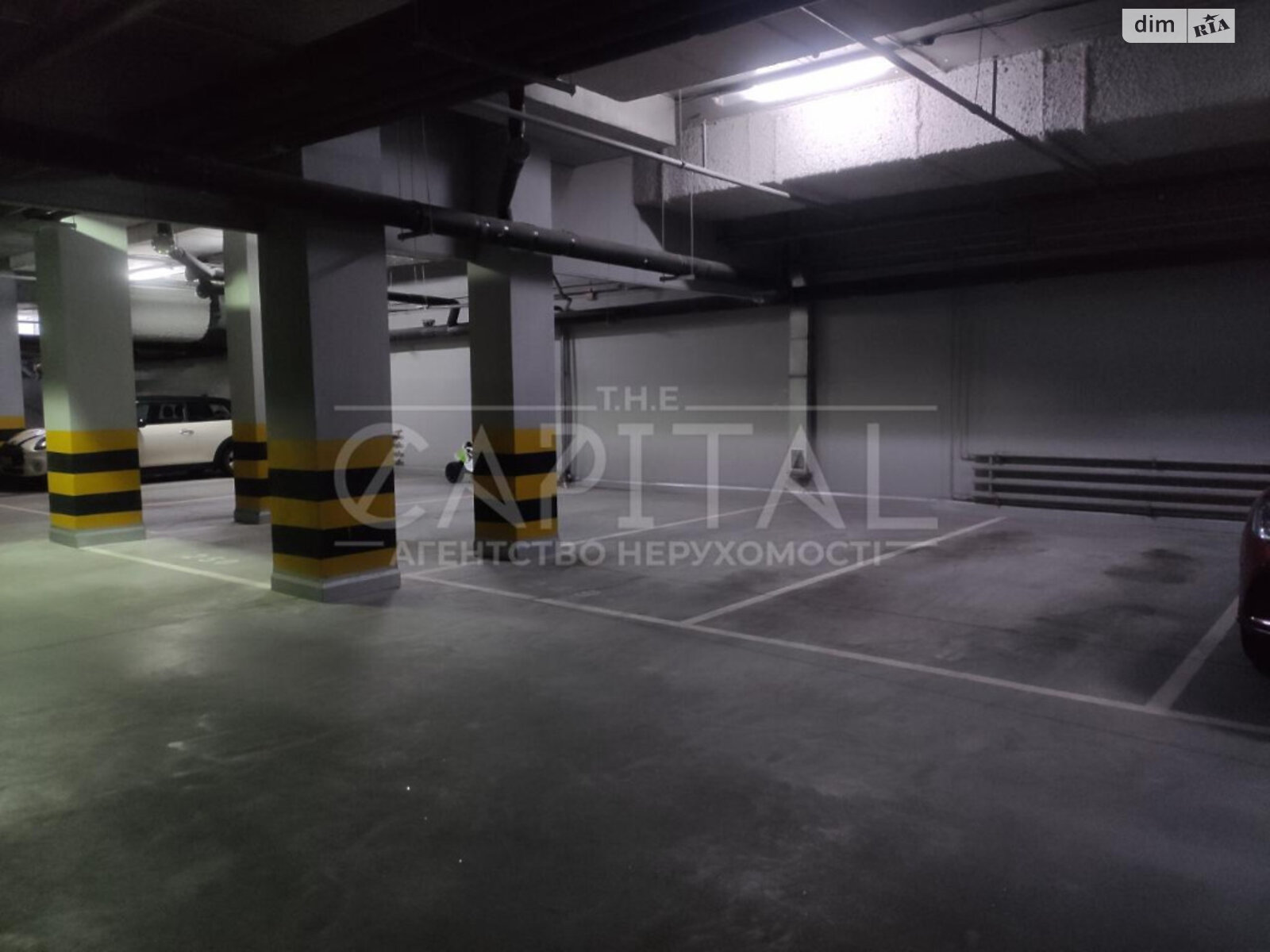 Место в подземном паркинге под легковое авто в Киеве, площадь 17.3 кв.м. фото 1