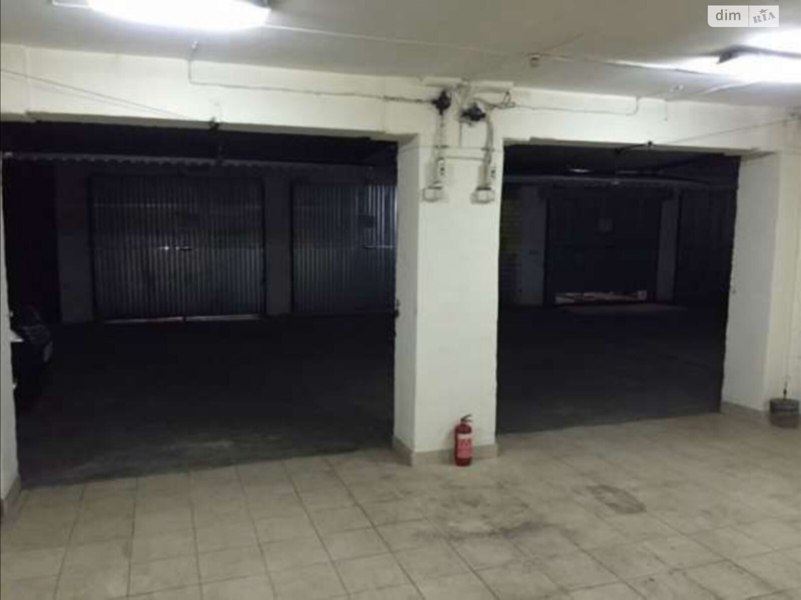 Місце в підземному паркінгу під легкове авто в Києві, площа 32 кв.м. фото 1 Місце в підземному паркінгу під легкове авто в Києві, площа 32 кв.м. фото 1