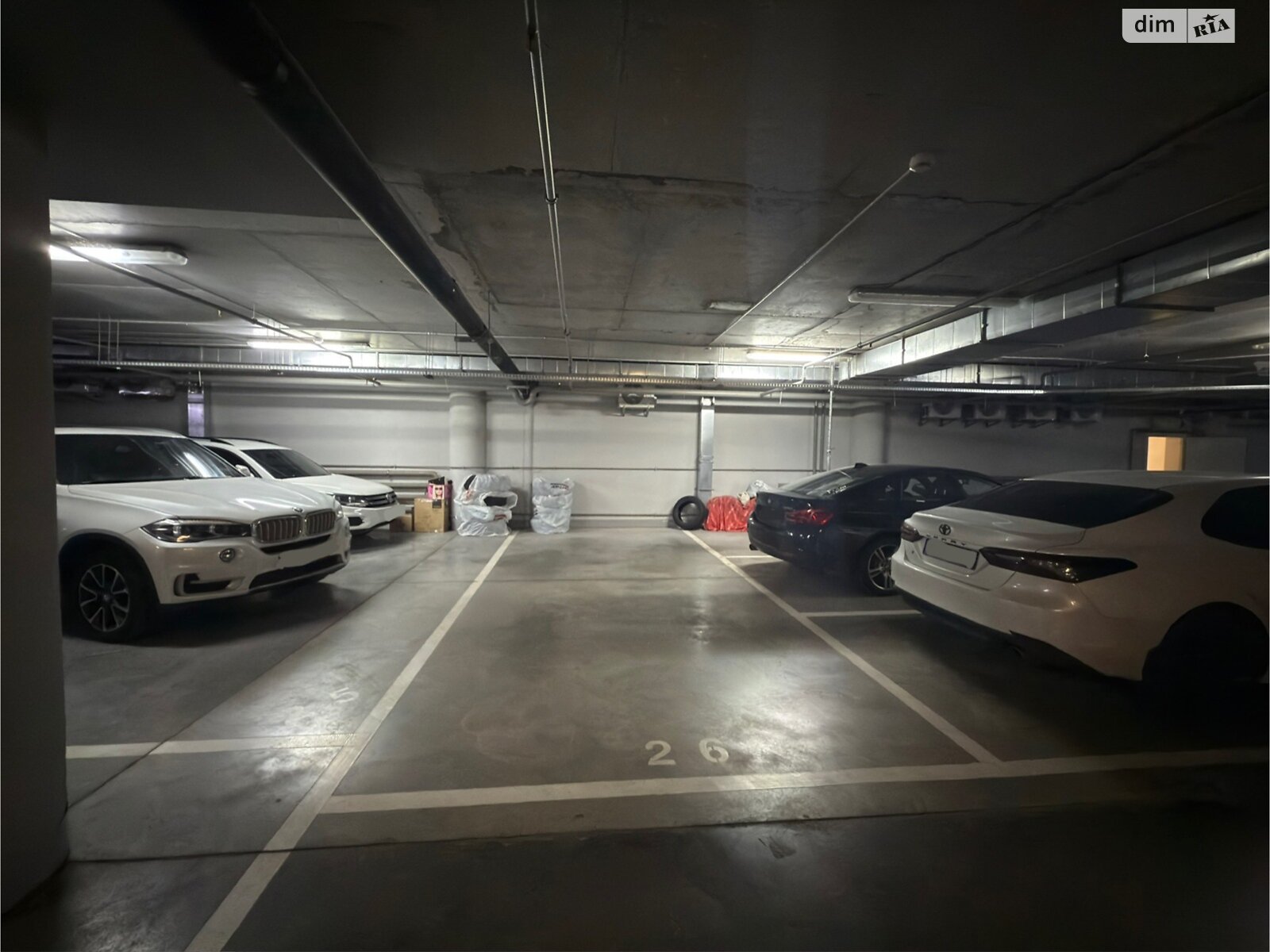 Місце в підземному паркінгу під легкове авто в Києві, площа 25 кв.м. фото 1 Місце в підземному паркінгу під легкове авто в Києві, площа 25 кв.м. фото 1
