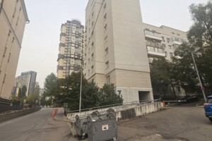 Місце в підземному паркінгу під легкове авто в Києві, площа 19 кв.м. фото 2
