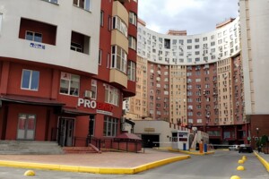 Место в подземном паркинге под легковое авто в Киеве, площадь 16.4 кв.м. фото 2