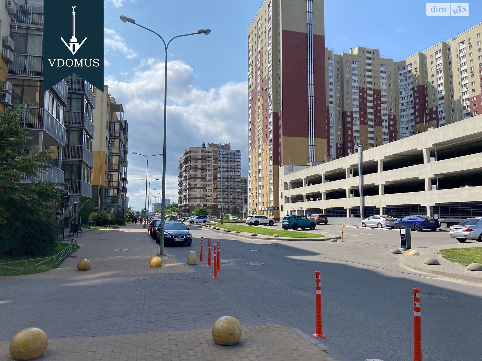Место в подземном паркинге под легковое авто в Киеве, площадь 27.1 кв.м. фото 1 Место в подземном паркинге под легковое авто в Киеве, площадь 27.1 кв.м. фото 1