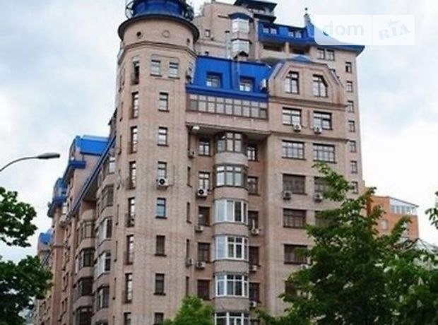 Место в подземном паркинге под легковое авто в Киеве, площадь 18 кв.м. фото 1 Место в подземном паркинге под легковое авто в Киеве, площадь 18 кв.м. фото 1