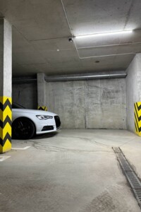 Место в подземном паркинге под легковое авто в Львове, площадь 22 кв.м. фото 2