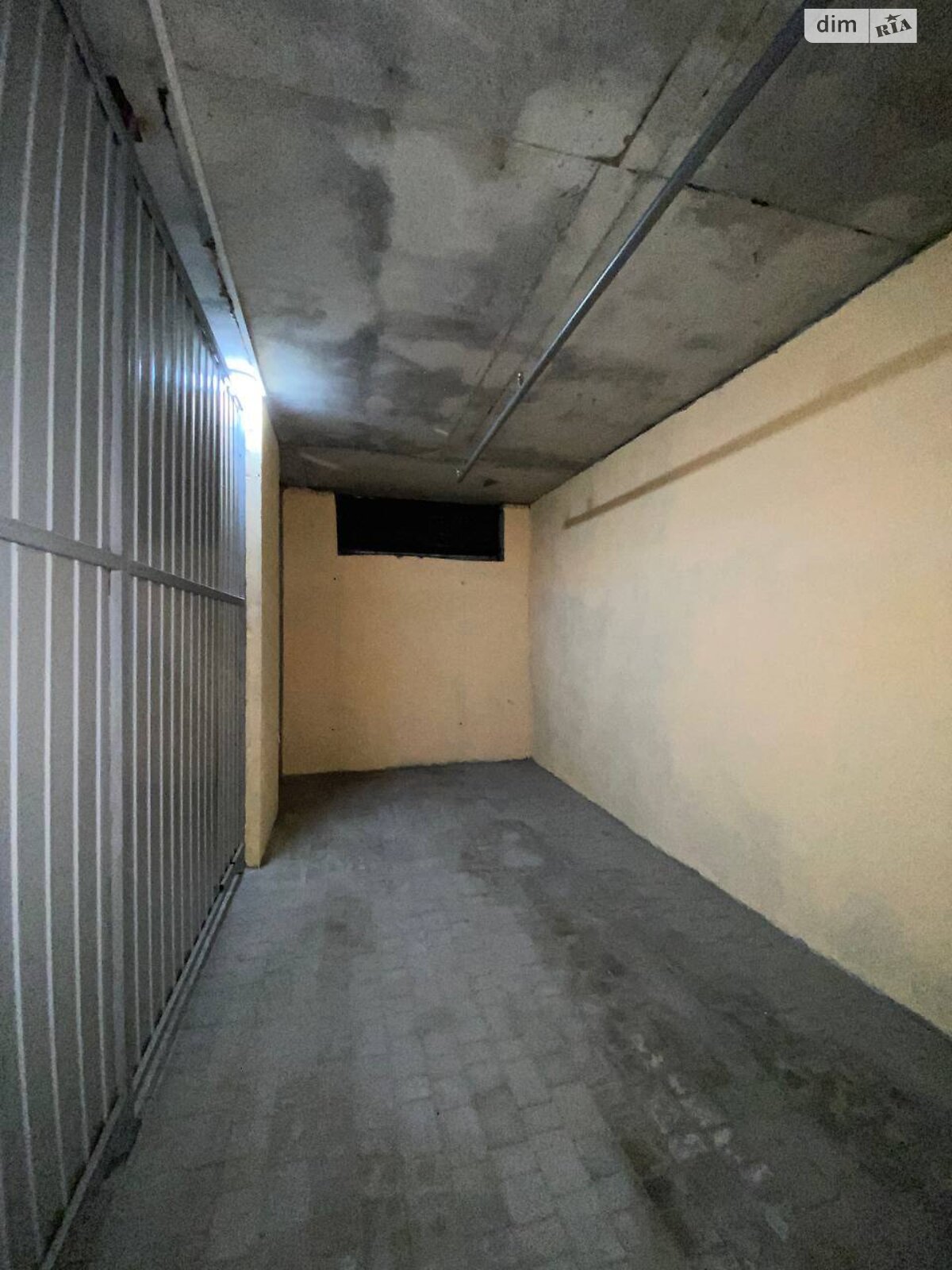 Місце в підземному паркінгу під легкове авто в Львові, площа 17 кв.м. фото 1 Місце в підземному паркінгу під легкове авто в Львові, площа 17 кв.м. фото 1