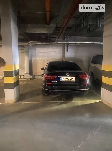 Місце в підземному паркінгу під легкове авто в Львові, площа 14.8 кв.м. фото 1 Місце в підземному паркінгу під легкове авто в Львові, площа 14.8 кв.м. фото 1