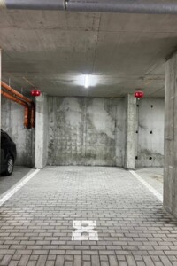 Место в подземном паркинге под легковое авто в Львове, площадь 19 кв.м. фото 2