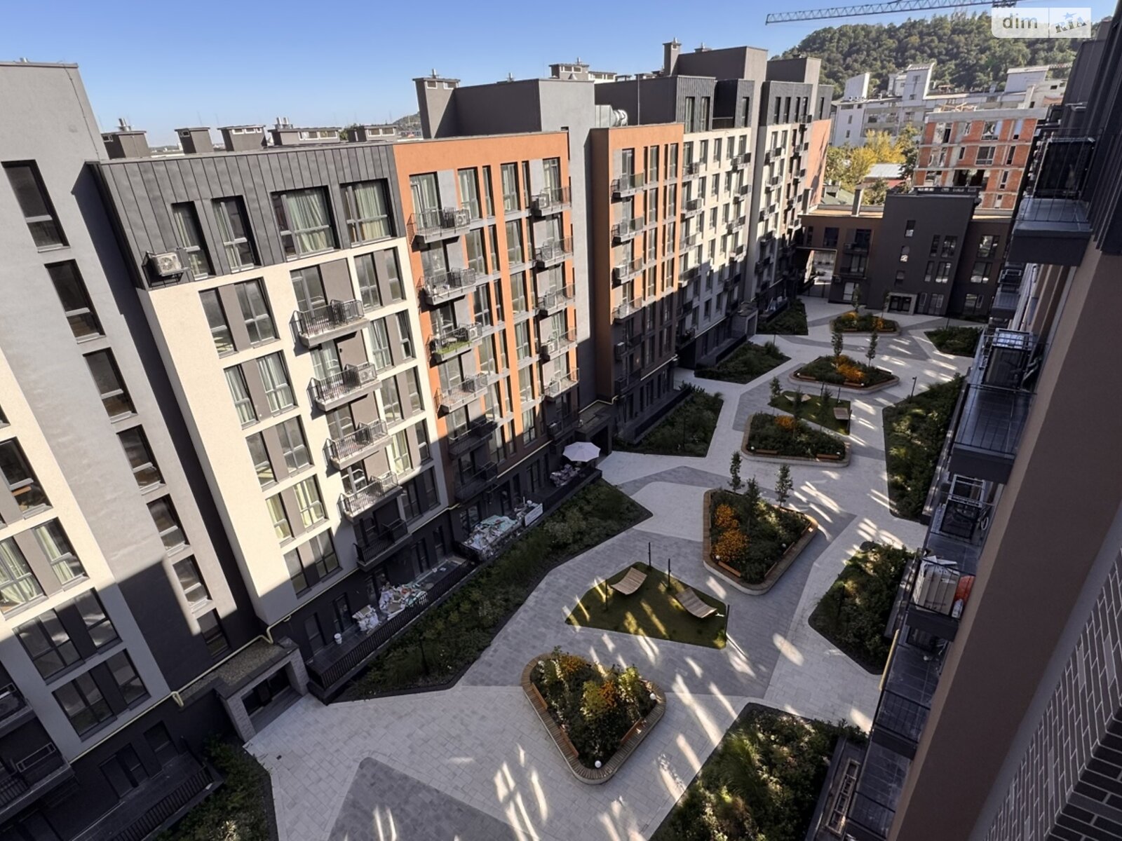 Місце в підземному паркінгу під легкове авто в Львові, площа 18 кв.м. фото 1 Місце в підземному паркінгу під легкове авто в Львові, площа 18 кв.м. фото 1