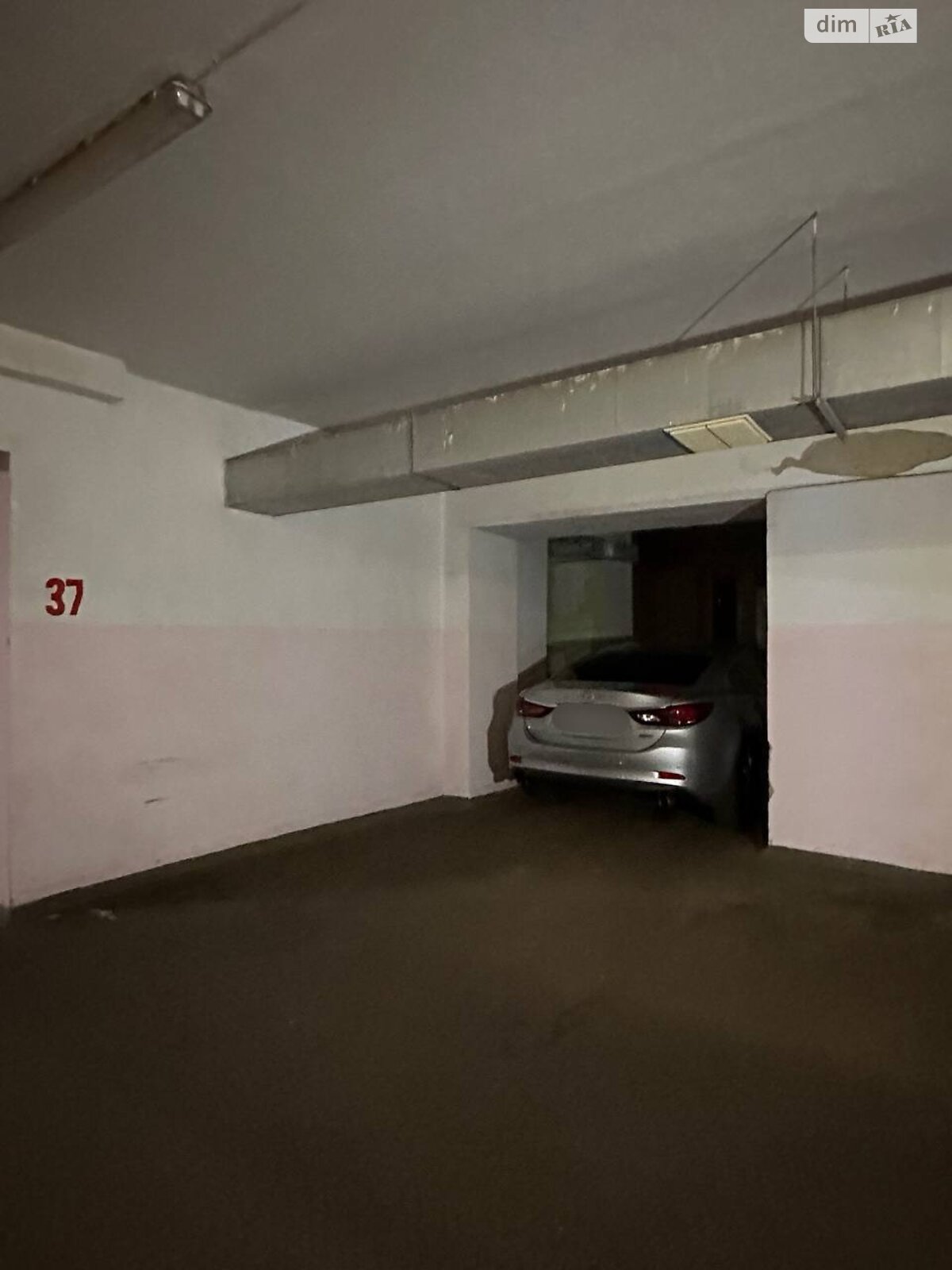 Місце в підземному паркінгу під легкове авто в Одесі, площа 18 кв.м. фото 1 Місце в підземному паркінгу під легкове авто в Одесі, площа 18 кв.м. фото 1