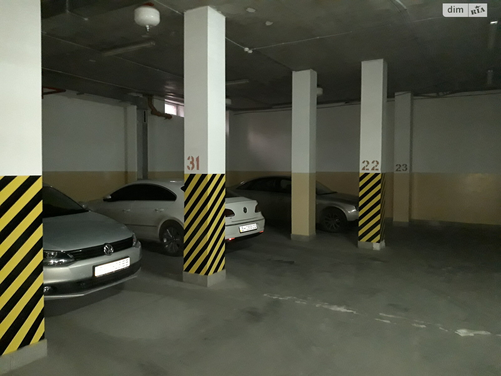 Место в подземном паркинге под легковое авто в Одессе, площадь 23 кв.м. фото 1