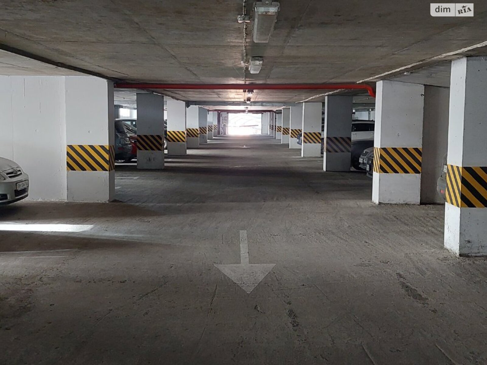 Место в подземном паркинге под легковое авто в Одессе, площадь 15 кв.м. фото 1 Место в подземном паркинге под легковое авто в Одессе, площадь 15 кв.м. фото 1