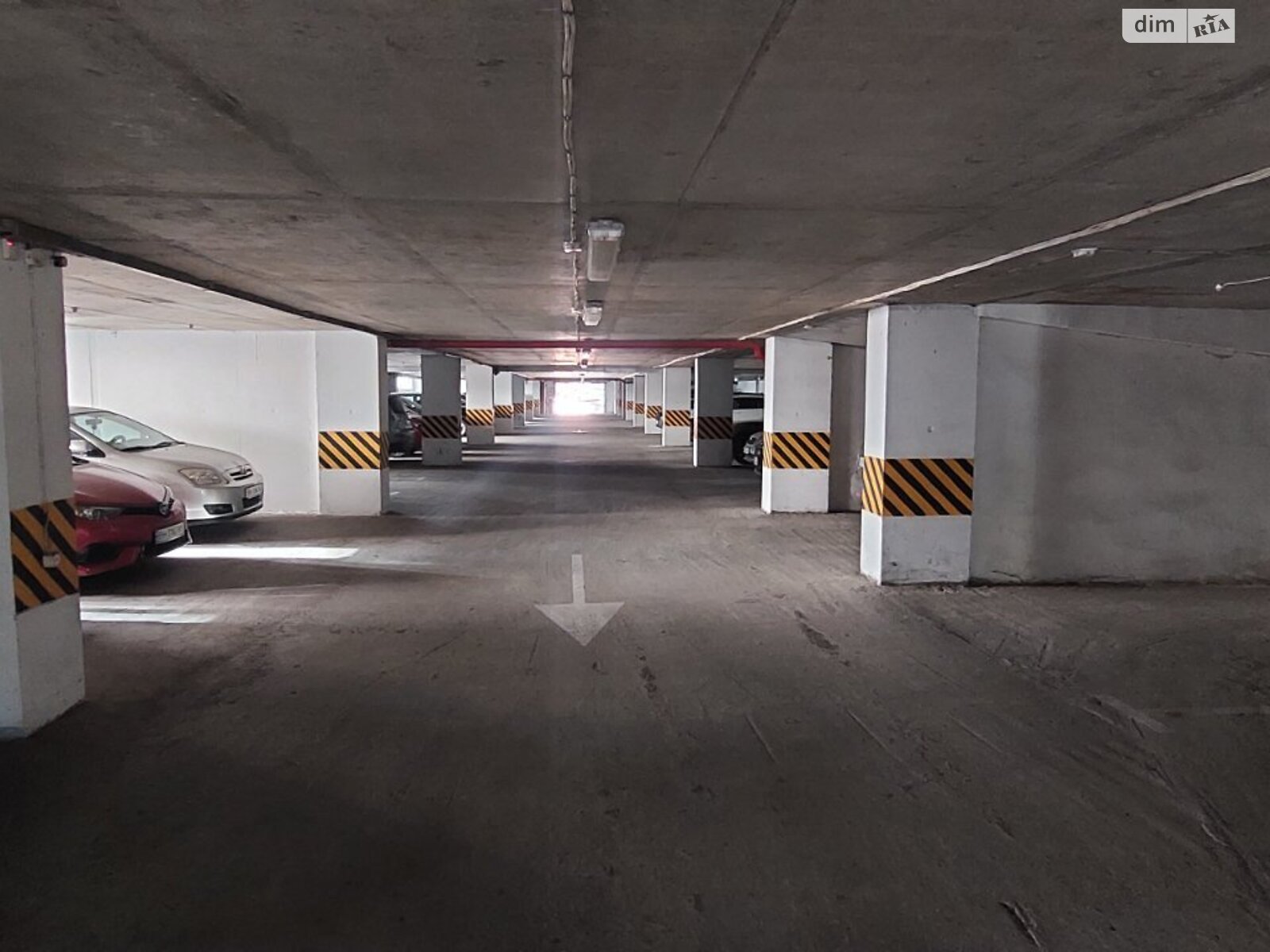 Место в подземном паркинге под легковое авто в Одессе, площадь 15 кв.м. фото 1 Место в подземном паркинге под легковое авто в Одессе, площадь 15 кв.м. фото 1