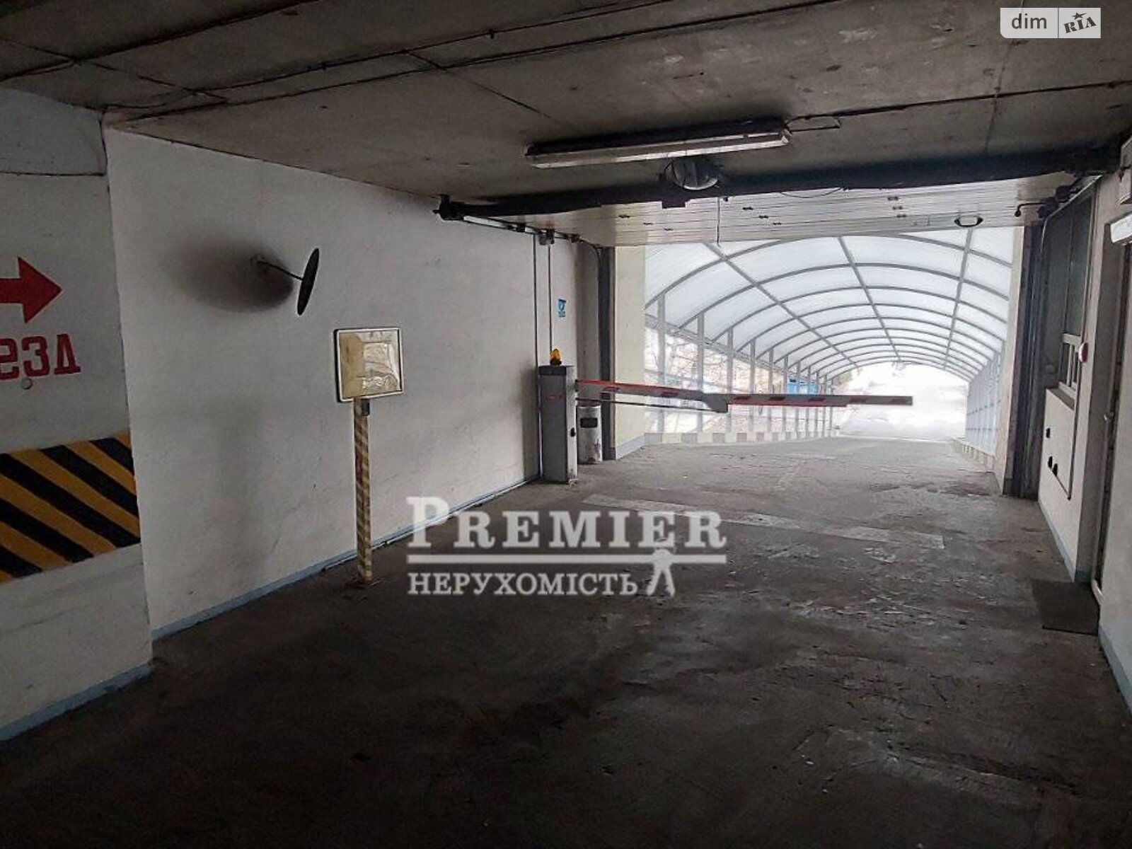 Место в подземном паркинге под легковое авто в Одессе, площадь 15 кв.м. фото 1 Место в подземном паркинге под легковое авто в Одессе, площадь 15 кв.м. фото 1