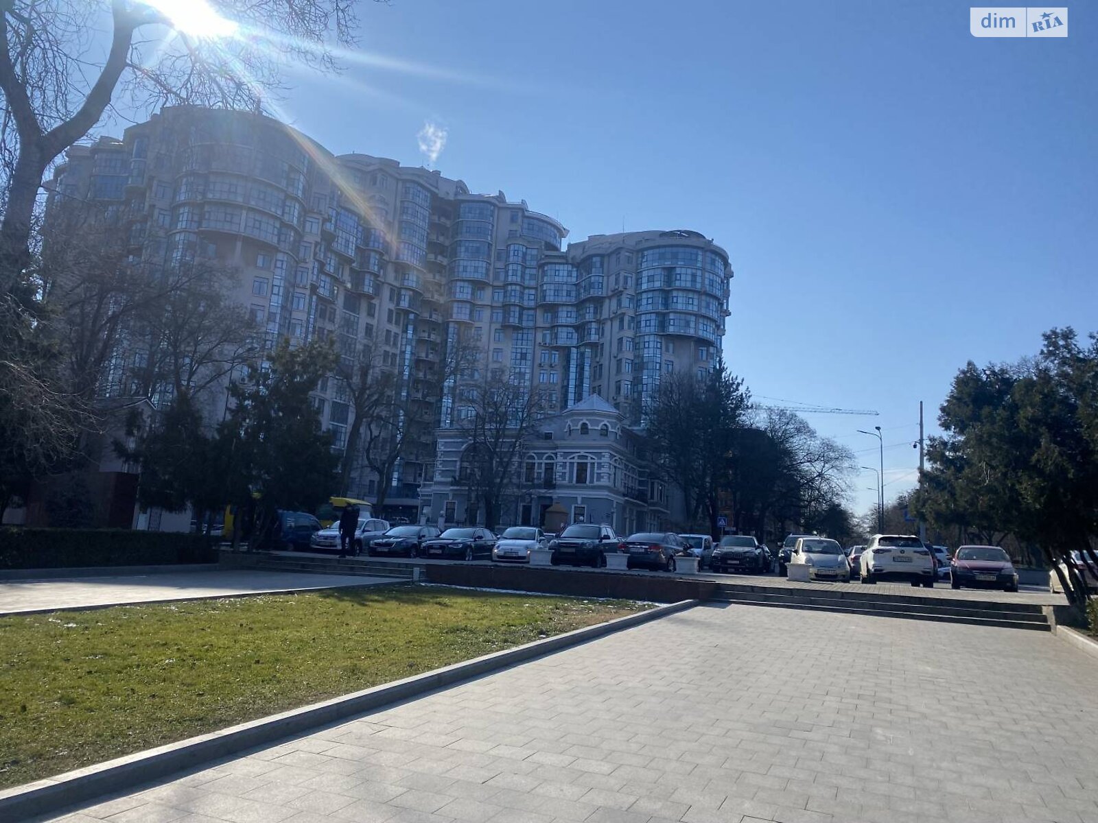 Место в подземном паркинге под легковое авто в Одессе, площадь 20 кв.м. фото 1 Место в подземном паркинге под легковое авто в Одессе, площадь 20 кв.м. фото 1