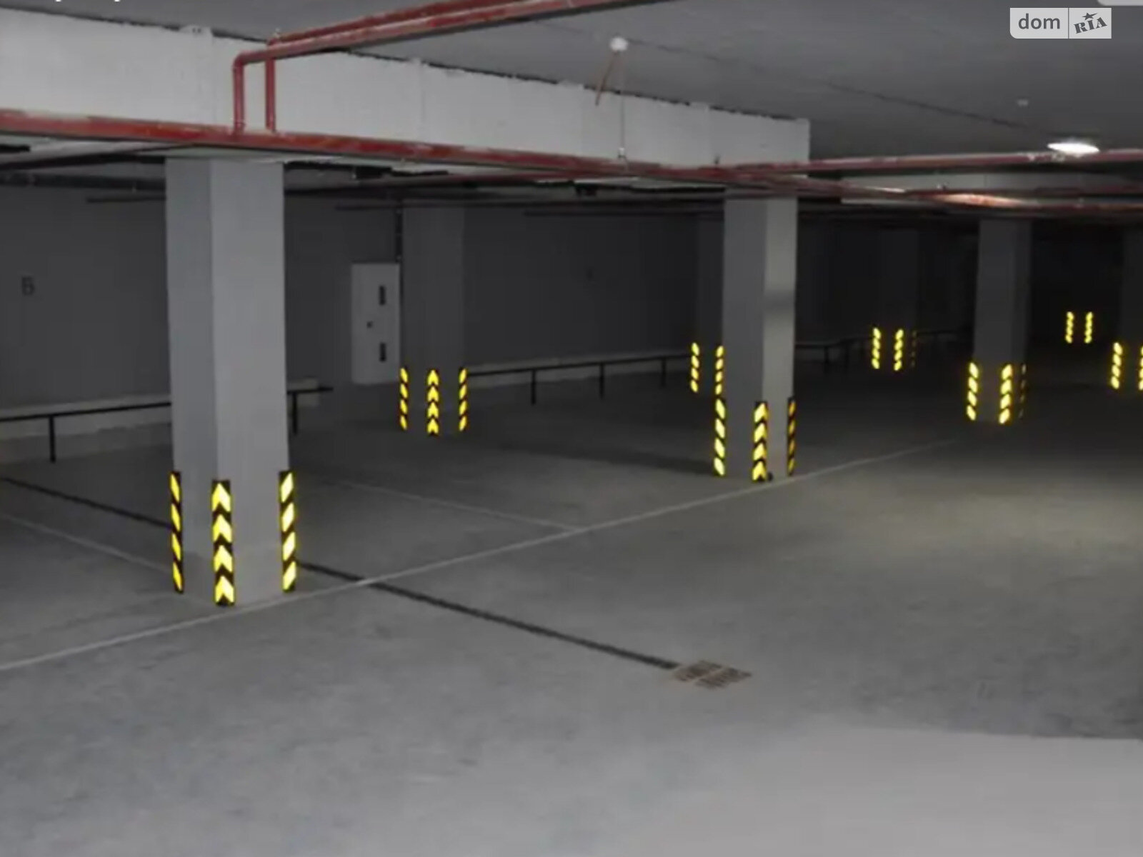 Место в подземном паркинге под легковое авто в Тернополе, площадь 22.9 кв.м. фото 1