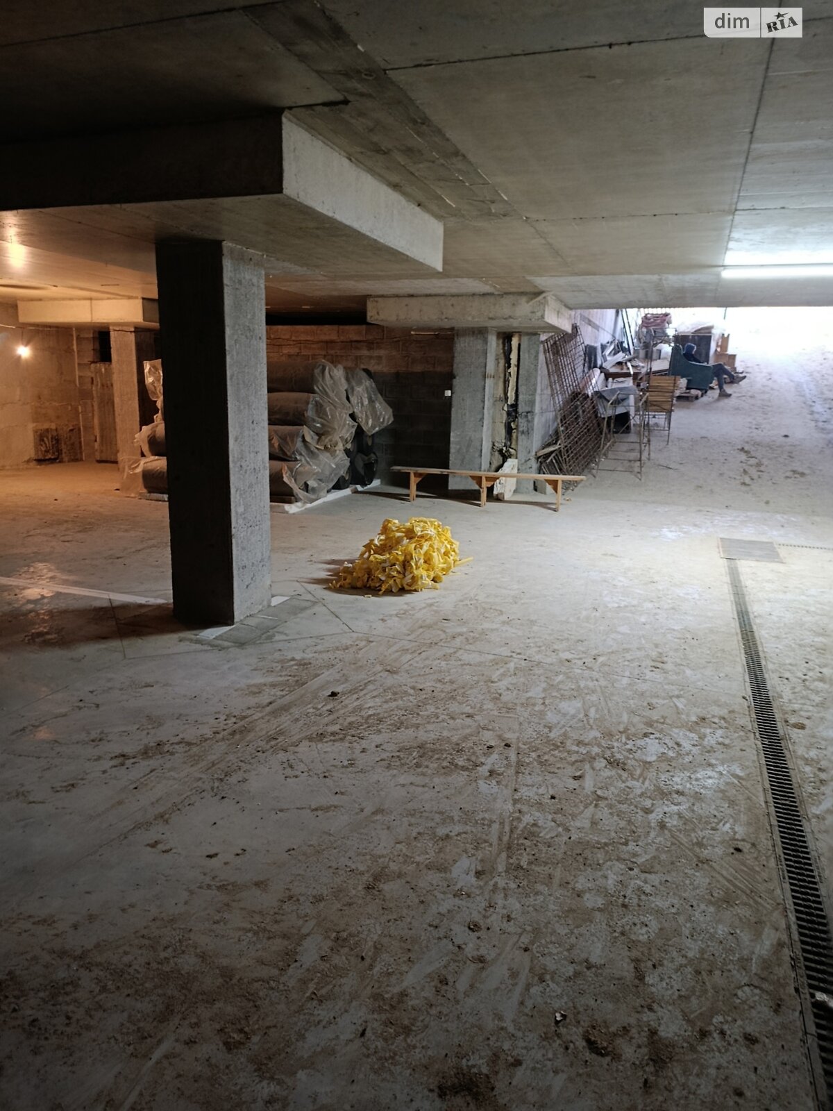 Место в подземном паркинге универсальный в Тернополе, площадь 16.22 кв.м. фото 1 Место в подземном паркинге универсальный в Тернополе, площадь 16.22 кв.м. фото 1