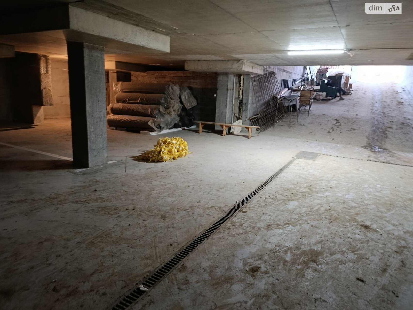 Место в подземном паркинге универсальный в Тернополе, площадь 16.22 кв.м. фото 1 Место в подземном паркинге универсальный в Тернополе, площадь 16.22 кв.м. фото 1