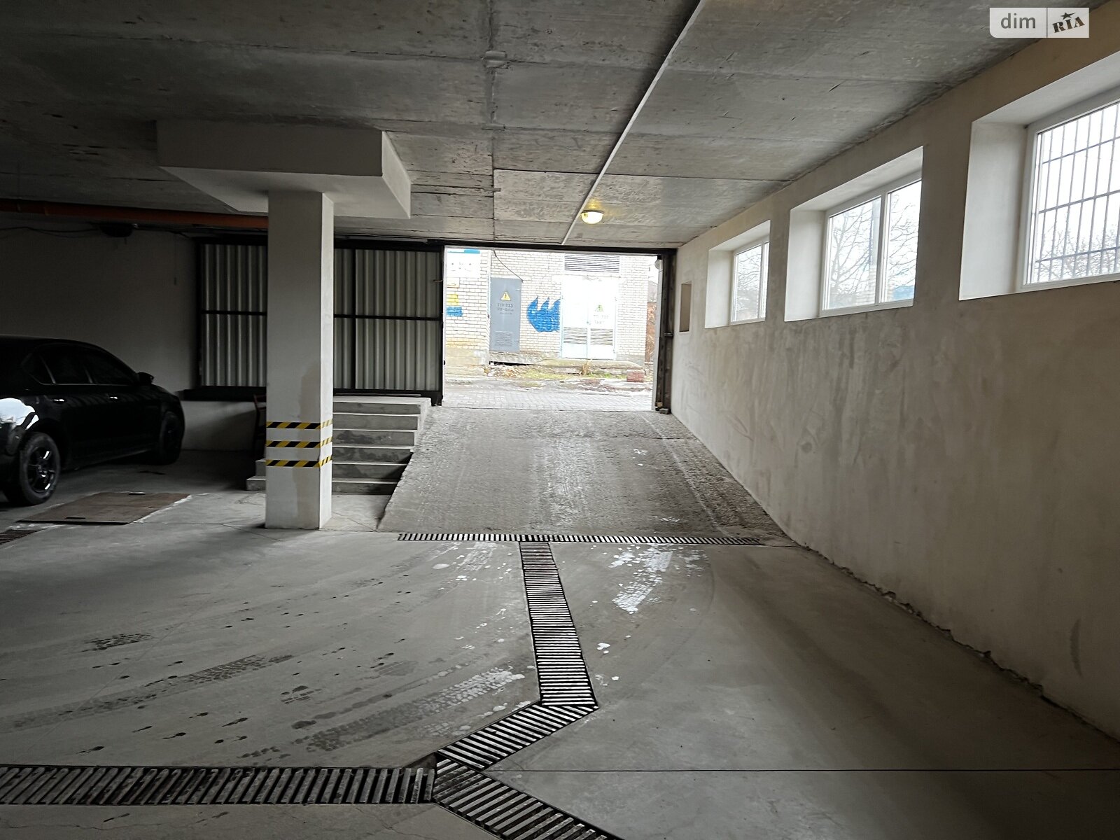 Место в подземном паркинге под легковое авто в Виннице, площадь 13 кв.м. фото 1