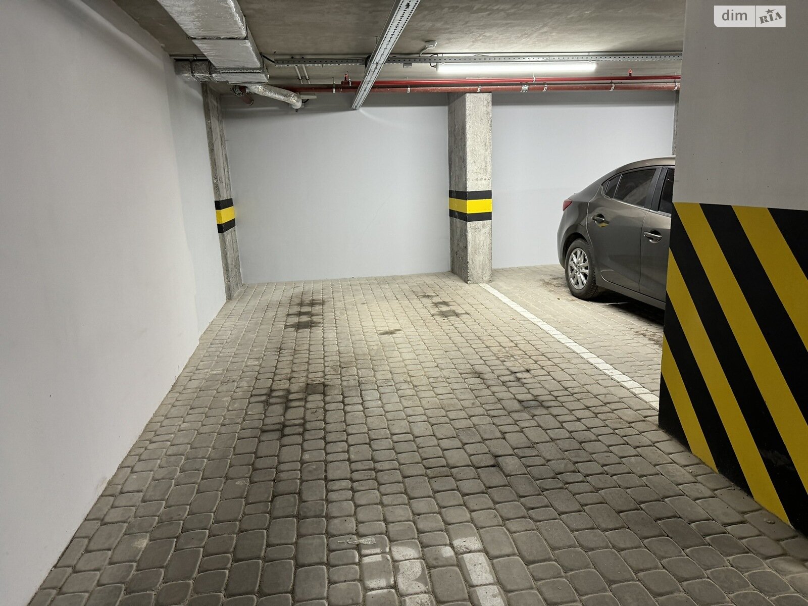 Место в подземном паркинге под легковое авто в Виннице, площадь 15 кв.м. фото 1