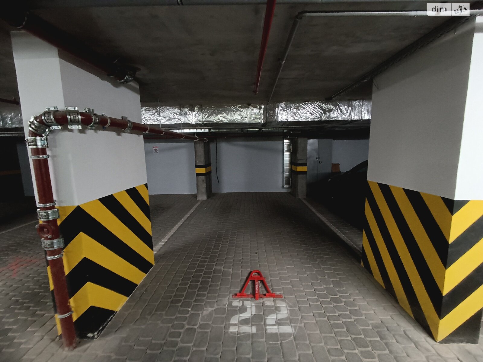 Місце в підземному паркінгу під легкове авто в Вінниці, площа 17 кв.м. фото 1