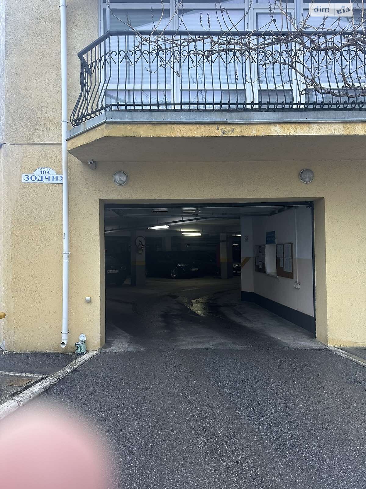 Место в подземном паркинге под легковое авто в Виннице, площадь 18 кв.м. фото 1