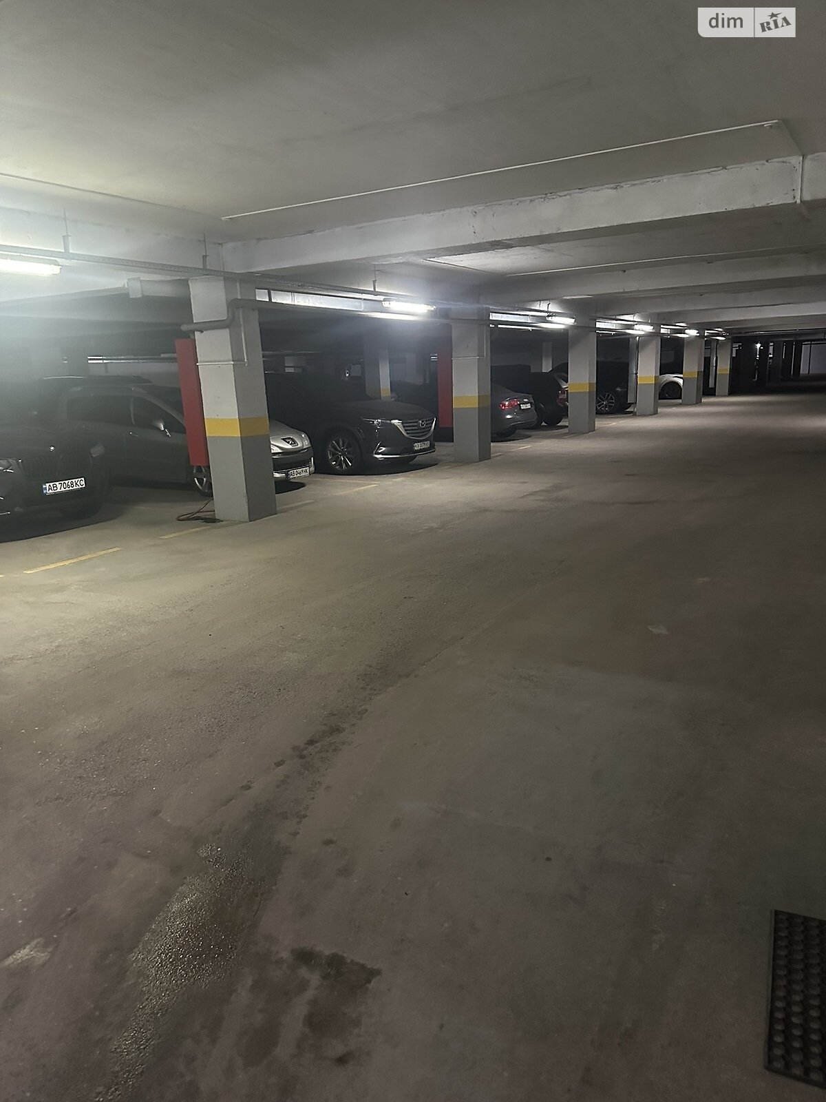 Місце в підземному паркінгу під легкове авто в Вінниці, площа 18 кв.м. фото 1