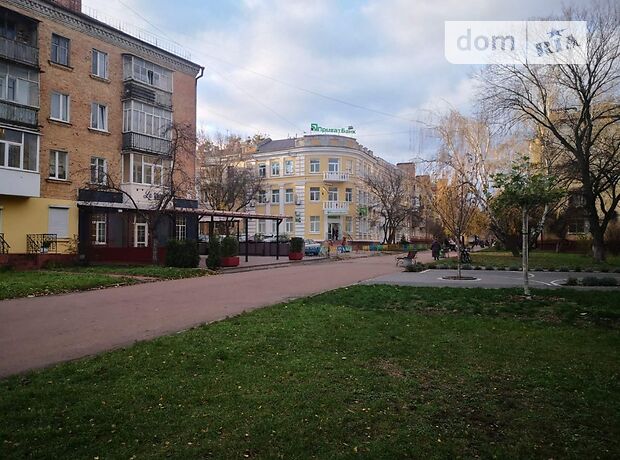 Помещение свободного назначения в Чернигове, продажа по Сережникова, район Вал, цена: договорная за объект фото 1 Помещение свободного назначения в Чернигове, продажа по Сережникова, район Вал, цена: договорная за объект фото 1