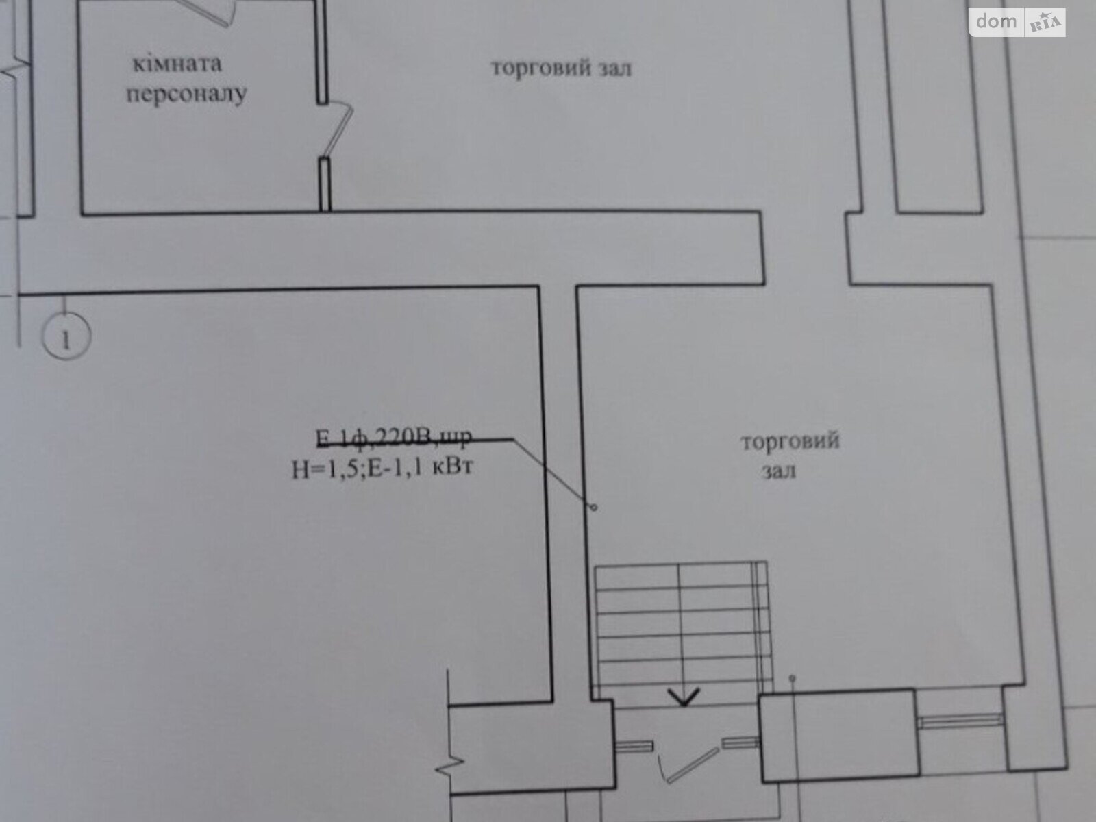 Коммерческое помещение в Черновцах, продажа по площа Соборна, район Героев Майдана, цена: 150 000 долларов за объект фото 1