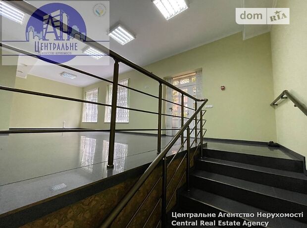 Помещение свободного назначения в Черновцах, продажа по Независимости проспект, район Проспект, цена: 331 122 долларов за объект фото 1 Помещение свободного назначения в Черновцах, продажа по Независимости проспект, район Проспект, цена: 331 122 долларов за объект фото 1