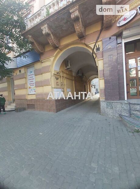 Помещение свободного назначения в Черновцах, продажа по Главная улица, район Шевченковский, цена: 20 000 долларов за объект фото 1 Помещение свободного назначения в Черновцах, продажа по Главная улица, район Шевченковский, цена: 20 000 долларов за объект фото 1