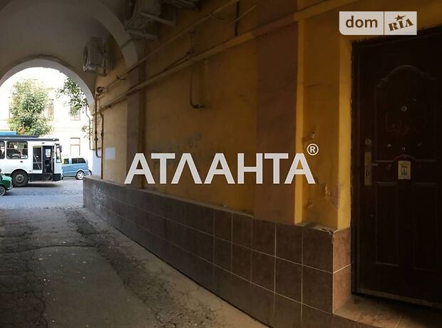 Помещение свободного назначения в Черновцах, продажа по Главная улица, район Шевченковский, цена: 20 000 долларов за объект фото 1 Помещение свободного назначения в Черновцах, продажа по Главная улица, район Шевченковский, цена: 20 000 долларов за объект фото 1