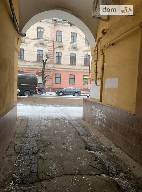 Коммерческое помещение в Черновцах, продажа по Главная улица 96, район Центр, цена: 22 000 долларов за объект фото 1 Коммерческое помещение в Черновцах, продажа по Главная улица 96, район Центр, цена: 22 000 долларов за объект фото 1