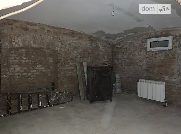 Коммерческое помещение в Черновцах, продажа по Главная улица 96, район Центр, цена: 22 000 долларов за объект фото 1 Коммерческое помещение в Черновцах, продажа по Главная улица 96, район Центр, цена: 22 000 долларов за объект фото 1