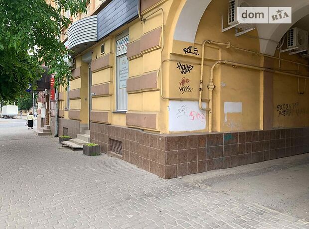Коммерческое помещение в Черновцах, продажа по Главная улица 96, район Центр, цена: 22 000 долларов за объект фото 1 Коммерческое помещение в Черновцах, продажа по Главная улица 96, район Центр, цена: 22 000 долларов за объект фото 1