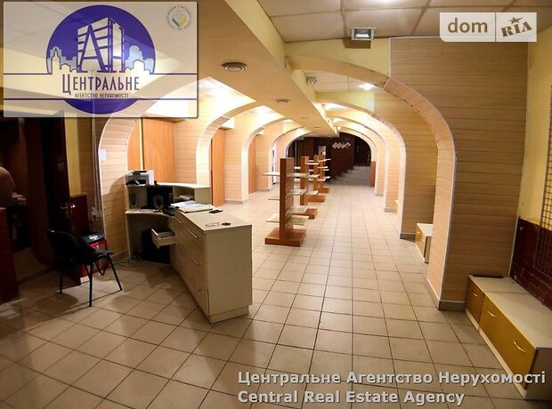 Помещение свободного назначения в Черновцах, продажа по Доброго Александра улица 9, район Центр, цена: 68 000 долларов за объект фото 1 Помещение свободного назначения в Черновцах, продажа по Доброго Александра улица 9, район Центр, цена: 68 000 долларов за объект фото 1