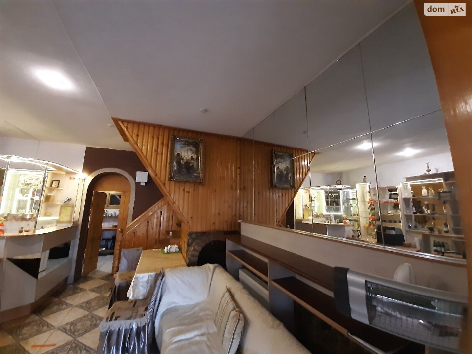 Комерційне приміщення в Березівці, Лугова вулиця, ціна продажу: 109 900 долларів за об’єкт фото 1