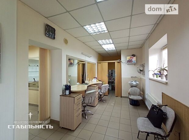 Помещение свободного назначения в Ивано-Франковске, продажа по Иосифа Слепого улица, район Майзли, цена: 28 000 долларов за объект фото 1 Помещение свободного назначения в Ивано-Франковске, продажа по Иосифа Слепого улица, район Майзли, цена: 28 000 долларов за объект фото 1