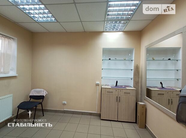 Помещение свободного назначения в Ивано-Франковске, продажа по Иосифа Слепого улица, район Майзли, цена: 28 000 долларов за объект фото 1 Помещение свободного назначения в Ивано-Франковске, продажа по Иосифа Слепого улица, район Майзли, цена: 28 000 долларов за объект фото 1
