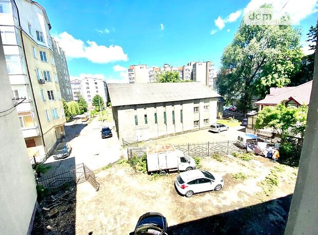 Помещение свободного назначения в Ивано-Франковске, продажа по Грюнвальдская улица, район Центр, цена: 650 000 долларов за объект фото 1 Помещение свободного назначения в Ивано-Франковске, продажа по Грюнвальдская улица, район Центр, цена: 650 000 долларов за объект фото 1