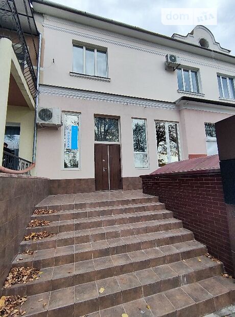 Помещение свободного назначения в Калуше, продажа по Героев площадь 11, район Высочанка, цена: 69 900 долларов за объект фото 1 Помещение свободного назначения в Калуше, продажа по Героев площадь 11, район Высочанка, цена: 69 900 долларов за объект фото 1