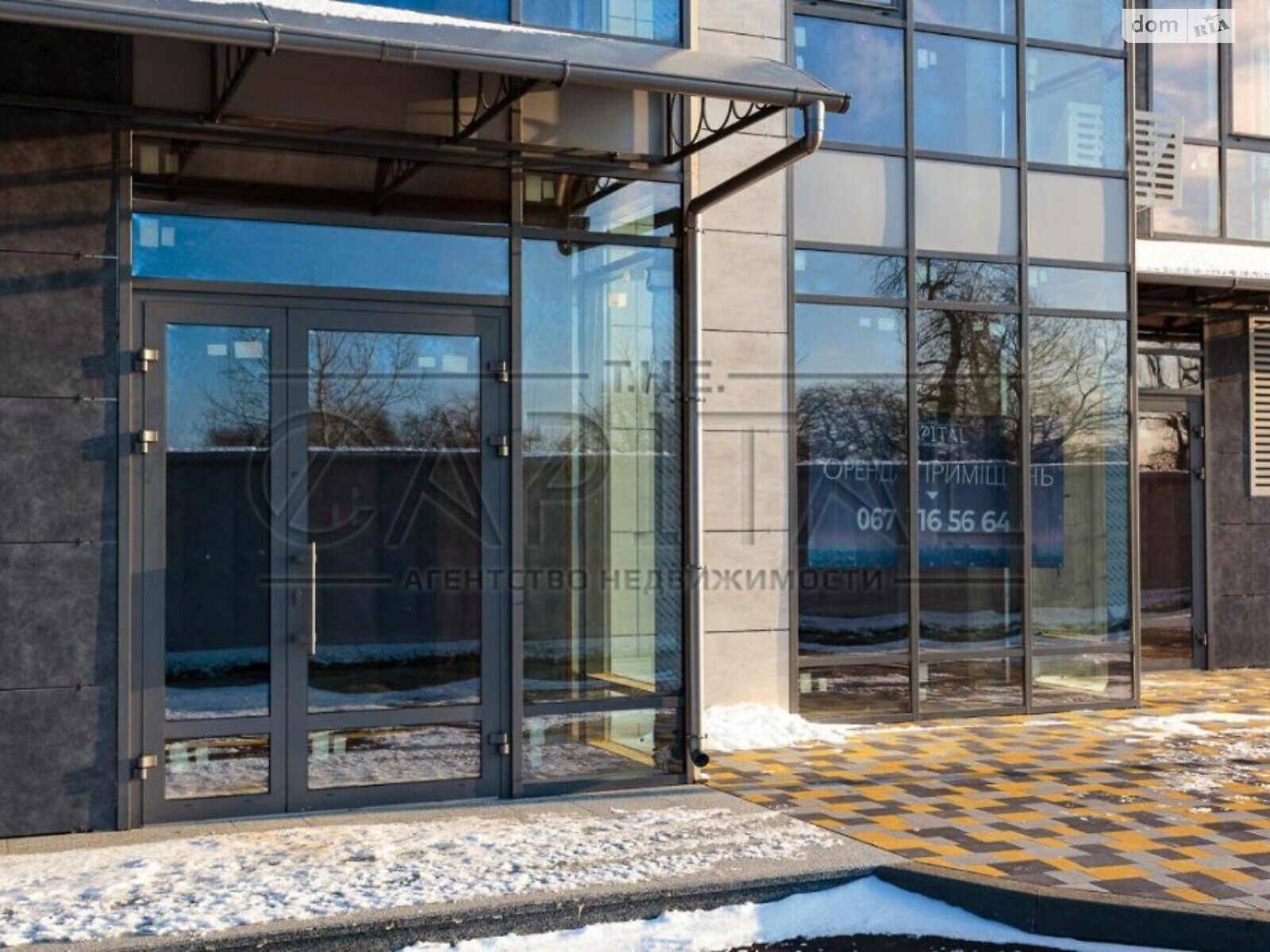 Коммерческое помещение в Киеве, продажа по Днепровская набережная, район Дарницкий, цена: 270 000 долларов за объект фото 1 Коммерческое помещение в Киеве, продажа по Днепровская набережная, район Дарницкий, цена: 270 000 долларов за объект фото 1