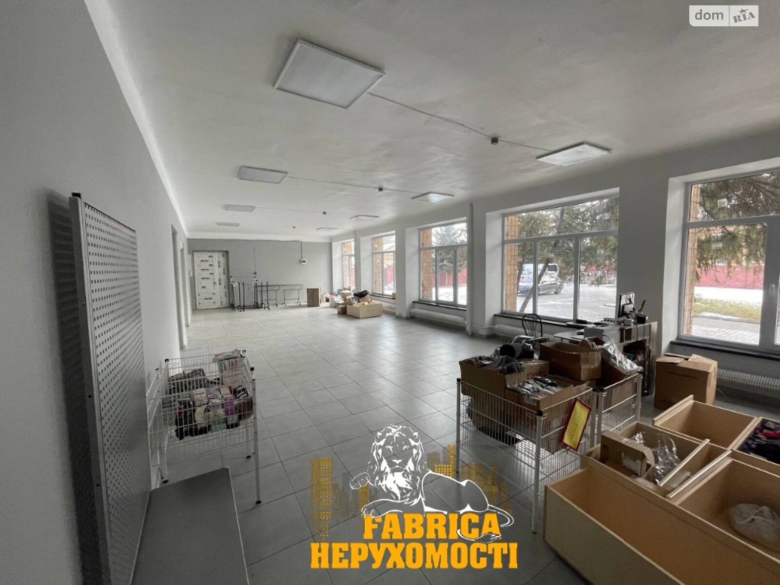 Комерційне приміщення в Луцьку, продаж по Магістральна (Мамсурова) вулиця, район ГПЗ, ціна: 450 000 доларів за об’єкт фото 1 Комерційне приміщення в Луцьку, продаж по Магістральна (Мамсурова) вулиця, район ГПЗ, ціна: 450 000 доларів за об’єкт фото 1