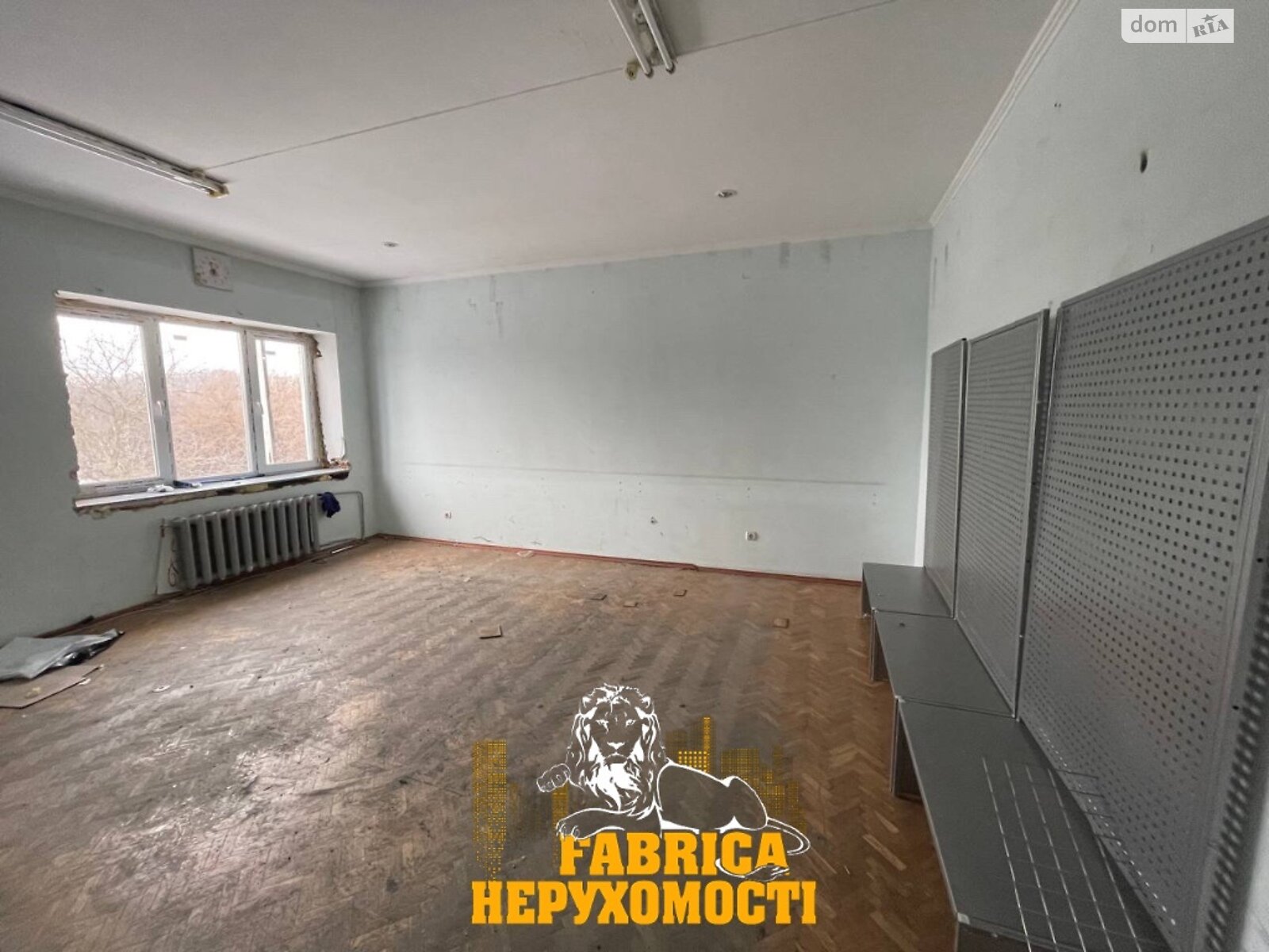 Комерційне приміщення в Луцьку, продаж по Магістральна (Мамсурова) вулиця, район ГПЗ, ціна: 450 000 доларів за об’єкт фото 1 Комерційне приміщення в Луцьку, продаж по Магістральна (Мамсурова) вулиця, район ГПЗ, ціна: 450 000 доларів за об’єкт фото 1