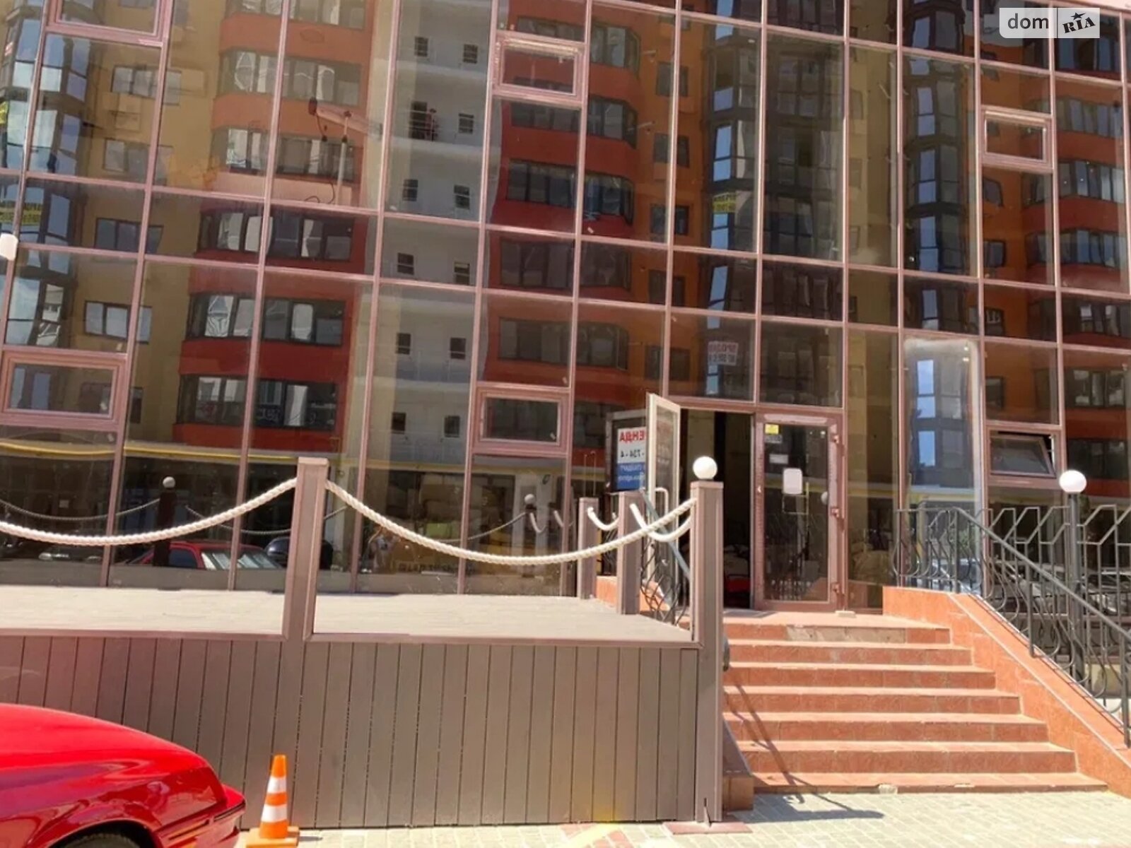 Комерційне приміщення в Одесі, продаж по Маршала Малиновського вулиця, район Хаджибейський, ціна: 485 000 долларів за об’єкт фото 1
